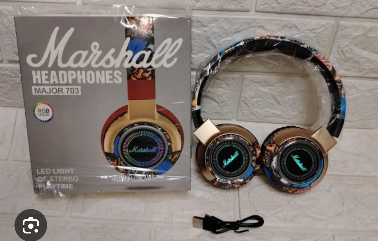 Headphones 