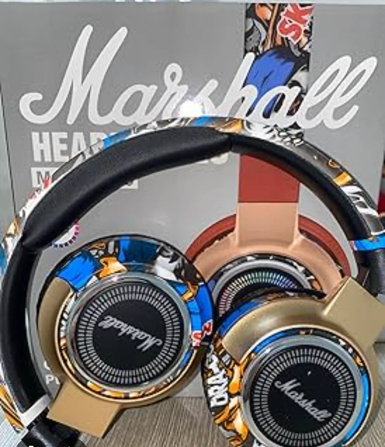 Headphones 