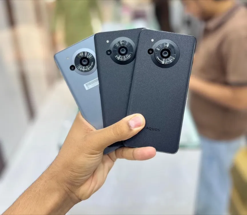 AQUOS R7 5G