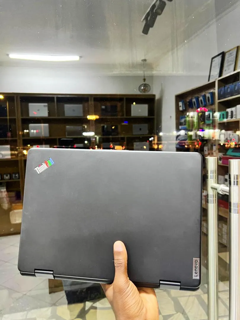 LENOVO THINKPAD YOGA