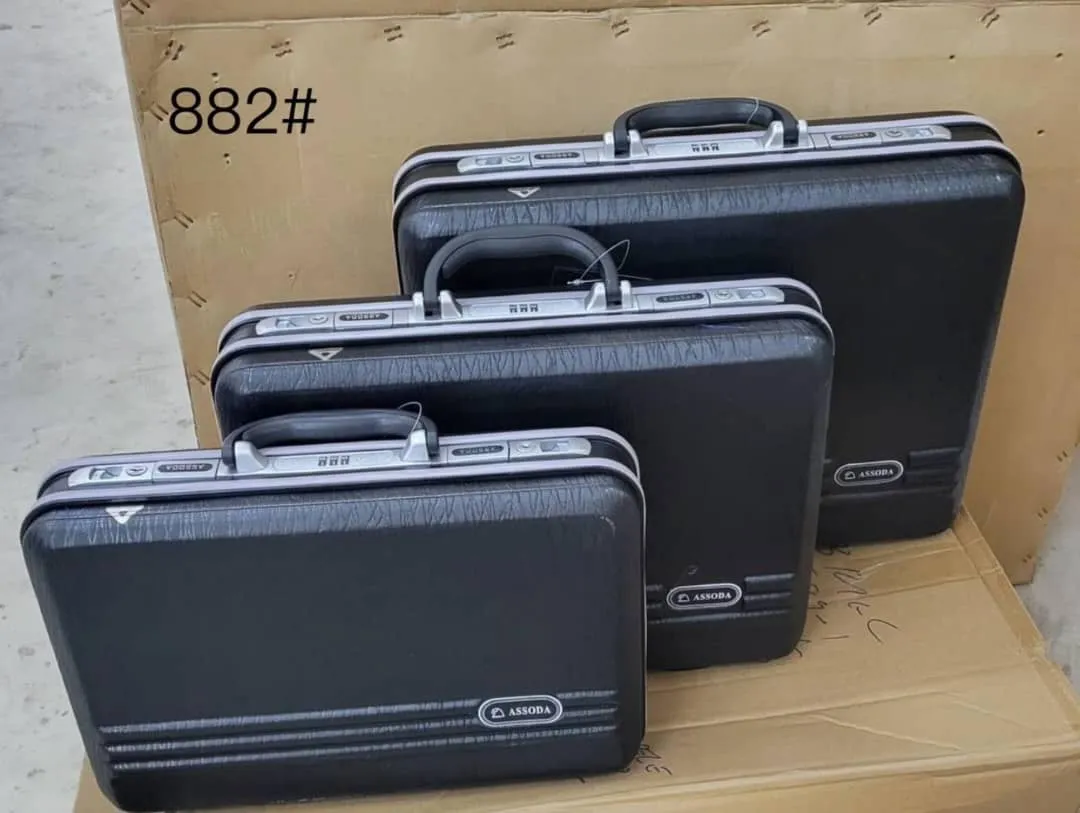 Jesca_ Carry_Bags